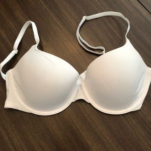 VS T-shirt Demi bra, never worn